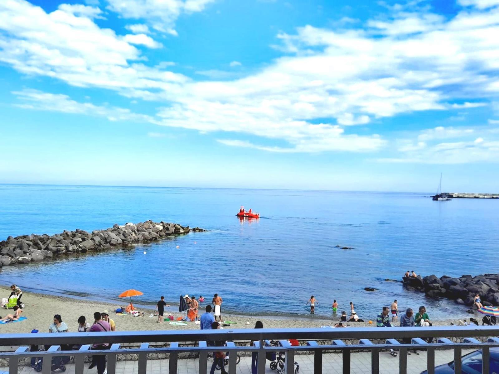 Arcadia Golden Bay Lägenhet Giardini Naxos Exteriör bild